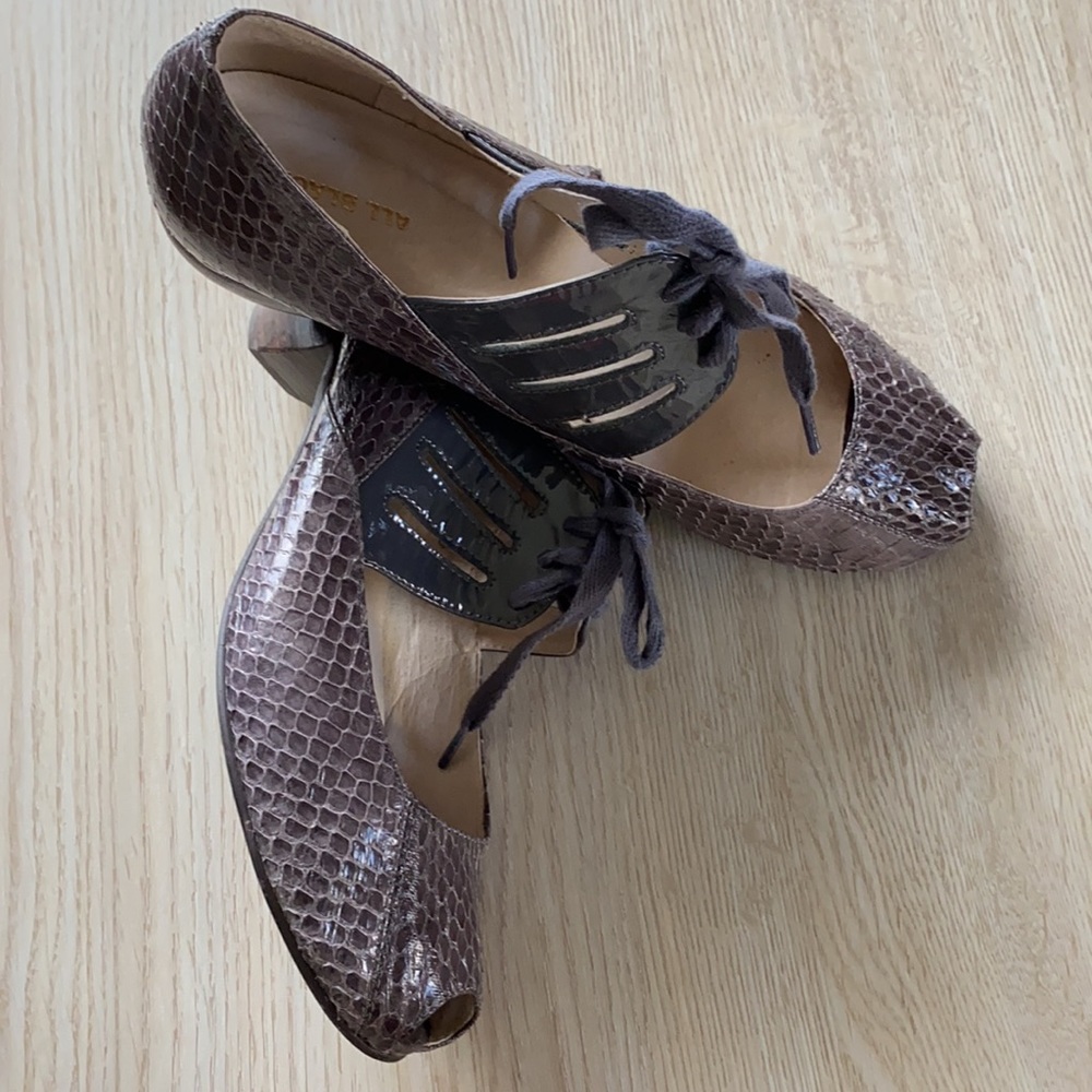 Mary Janes peep toe Heels Anthropologie “All Black” shoes 👠